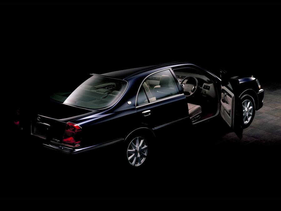  Toyota Crown Majesta 1999 года  (фото 18 из 22)